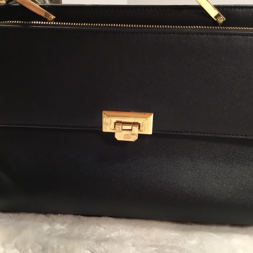 Prm Black Streamlined Handbag - image 2